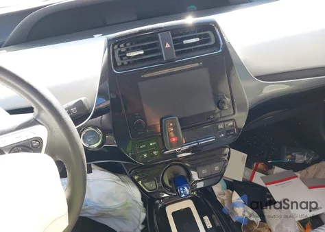 2017 Toyota Prius Three z USA, uszkodzony, nr VIN JTDKARFU4H3537274